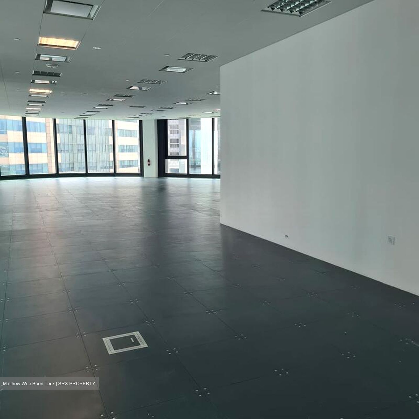 Hub Synergy Point (D2), Office #498378901